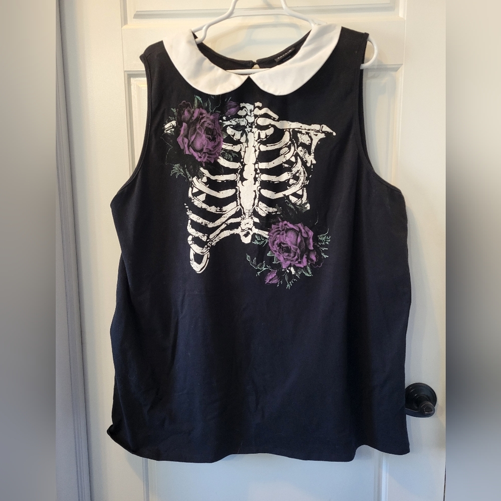 Torrid skeleton tank top with collar